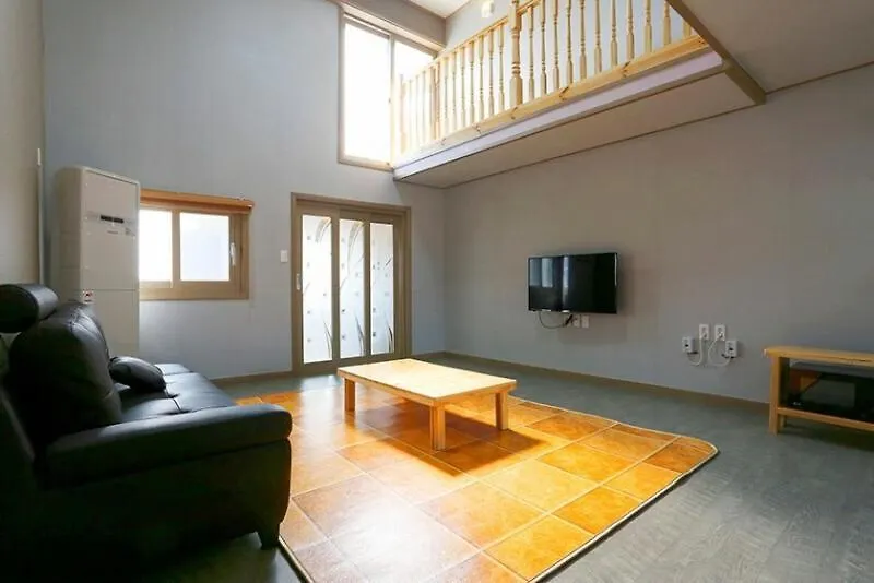 Udo Sarangchae Pension Jeju 0*,